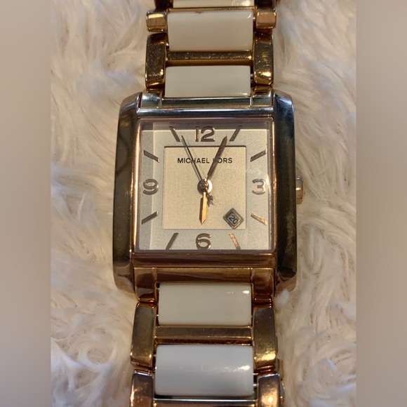 MICHAEL KORS FRENCH ROSE GOLD TONE + WHITE ACRYLIC RECTANGLE WATCH - MK4274 - Picture 3 of 6